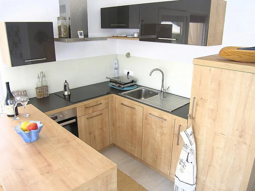 Apartment Vita Maris Pinezici  0*, Pinezici (Krk) Croatia